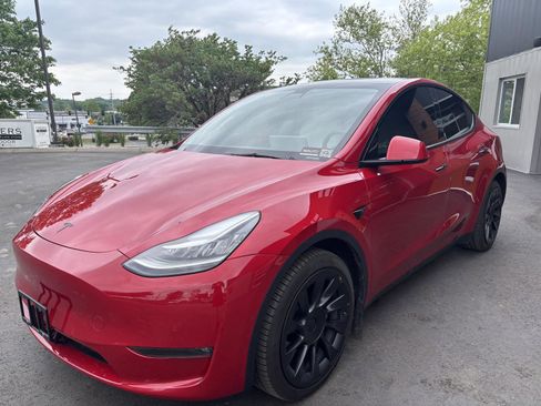 Used 2021 Tesla Model Y Long Range AWD/4WD image 5