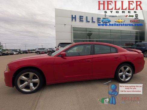 Used 2011 Dodge Charger Rallye RWD image 1