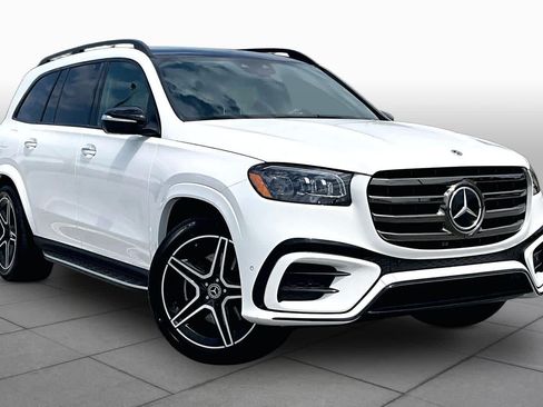 Certified 2025 Mercedes-Benz GLS 450 4MATIC image 3