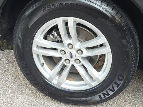 Used 2020 Ford Explorer XLT RWD image 12