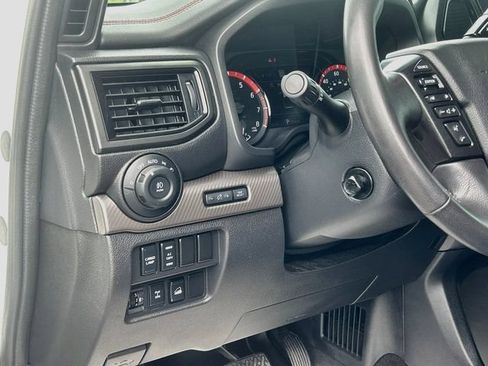 Used 2023 Nissan Titan PRO-4X w/ Pro-4x Convenience Package AWD/4WD image 7