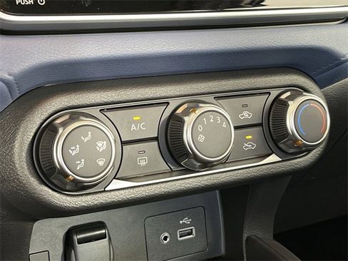 Certified 2025 Nissan Versa SV w/ Trunk Package image 18