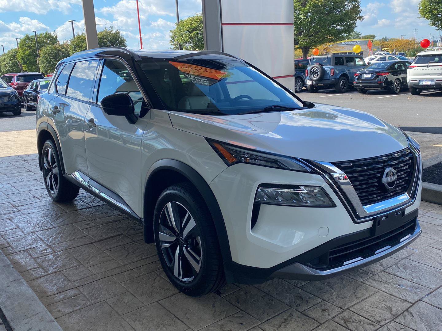 Certified 2023 Nissan Rogue SL AWD/4WD image 3