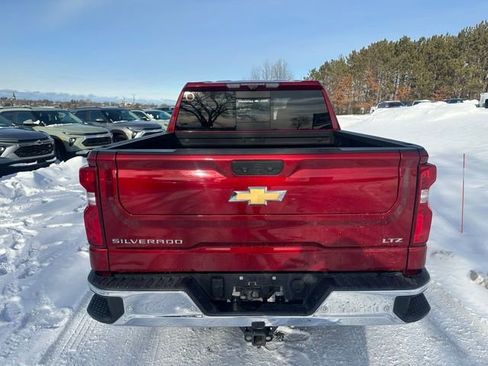 Used 2022 Chevrolet Silverado 1500 LTZ w/ Technology Package image 7