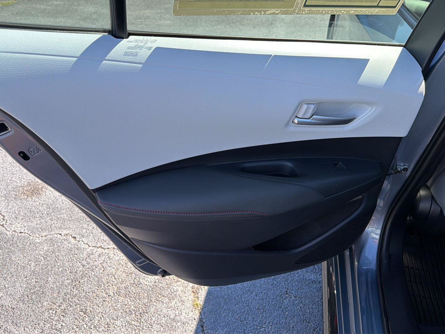 Used 2023 Toyota Corolla SE FWD image 17