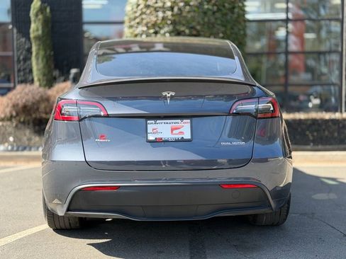 Used 2022 Tesla Model Y Performance image 14