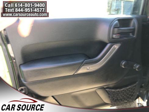 Used 2017 Jeep Wrangler Sport image 15