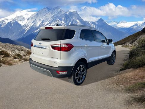 Used 2018 Ford EcoSport Titanium image 5