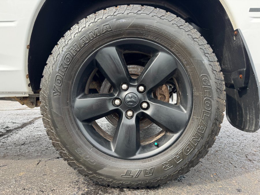 Used 2018 RAM 1500 Express w/ Express Value Package AWD/4WD image 13