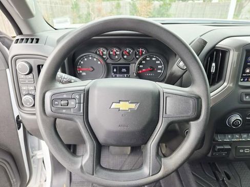 Used 2025 Chevrolet Silverado 2500 Custom w/ Custom Value Package AWD/4WD image 18