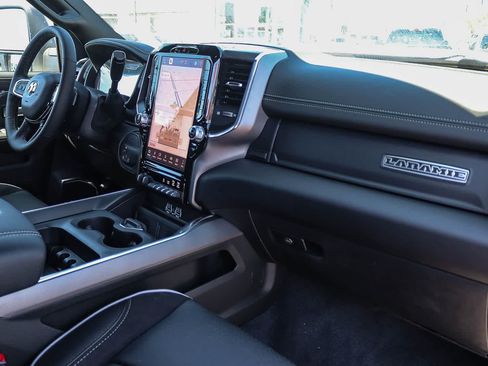 New 2026 RAM 2500 Laramie w/ Night Edition AWD/4WD image 17