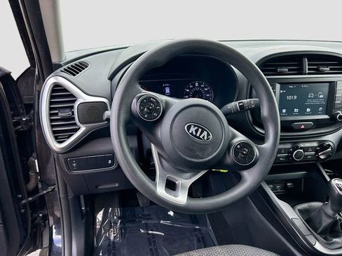 Used 2021 Kia Soul LX FWD image 8