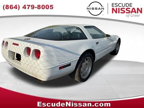 Used 1993 Chevrolet Corvette Coupe image 4