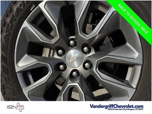 Used 2021 Chevrolet Tahoe LT w/ LT Signature Package AWD/4WD image 10