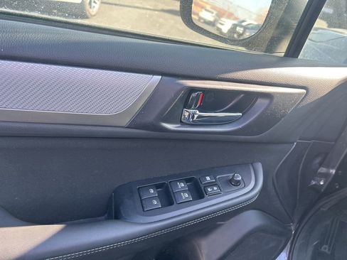 Used 2019 Subaru Outback 2.5i Premium image 20