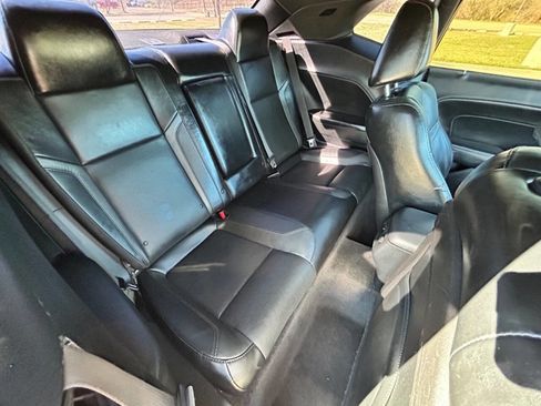 Used 2016 Dodge Challenger SXT Plus image 12