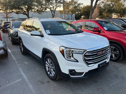 Used 2024 GMC Terrain SLT