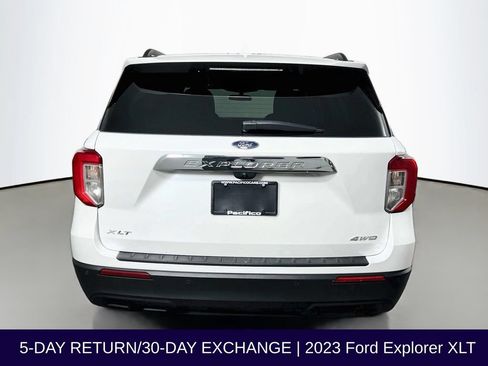 Used 2023 Ford Explorer XLT AWD/4WD image 7