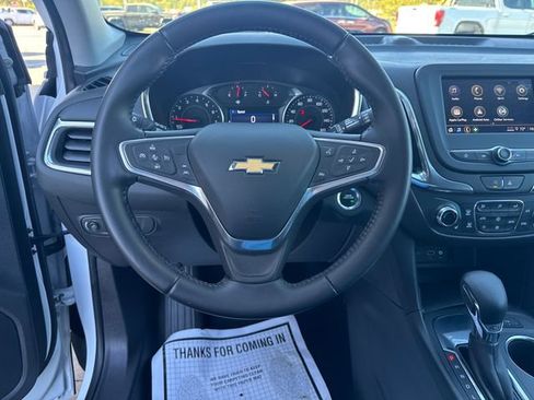 Certified 2022 Chevrolet Equinox LT image 2