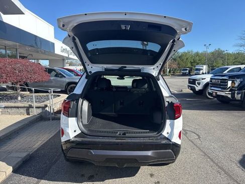 New 2026 GMC Terrain AT4 w/ Convenience Package III AWD/4WD image 7