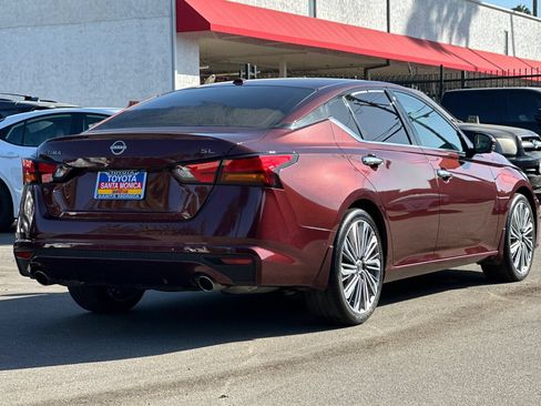 Used 2024 Nissan Altima 2.5 SL FWD image 4
