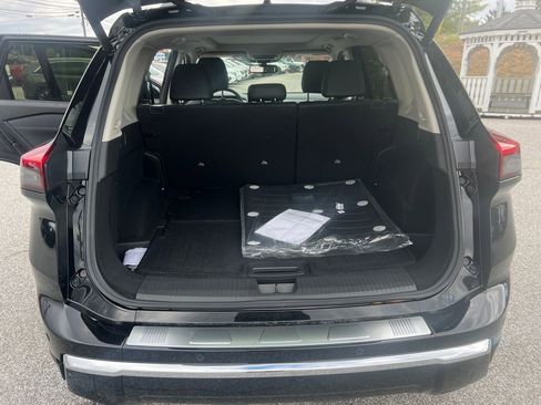 New 2026 Nissan Rogue Platinum image 24