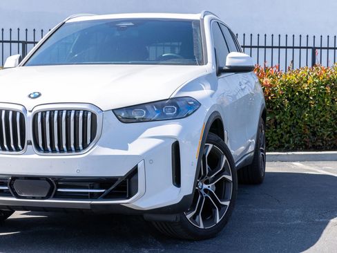 Used 2025 BMW X5 xDrive40i w/ Premium Package image 8