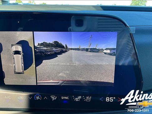 New 2026 Chevrolet Suburban Premier image 10