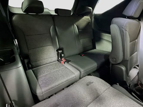 New 2026 Chevrolet Traverse LT w/ Sun and Wheel Package FWD image 30