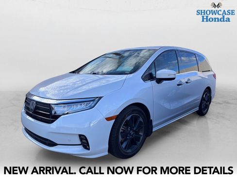 Used 2023 Honda Odyssey Elite image 2