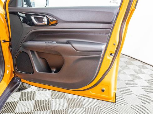 New 2026 Jeep Compass Latitude image 44