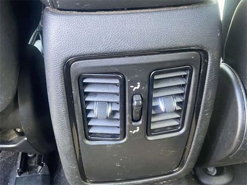 Used 2022 Dodge Durango GT image 12