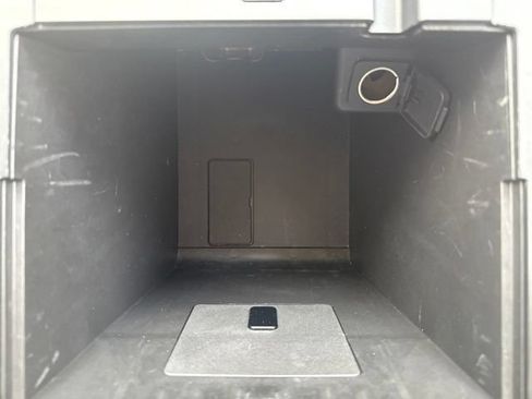 Used 2021 Ford Explorer 2WD image 31