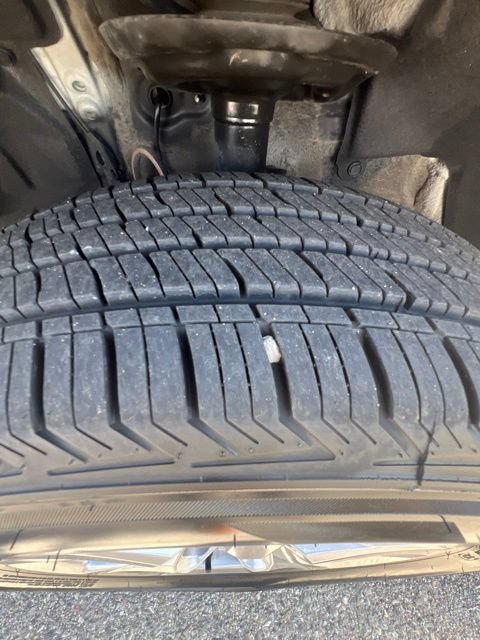 Used 2025 Toyota RAV4 XLE AWD/4WD image 38
