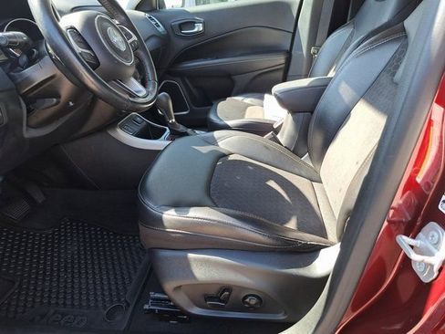 Used 2020 Jeep Compass Latitude FWD image 20