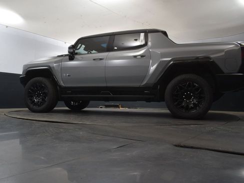 New 2025 GMC Hummer EV 2X image 52