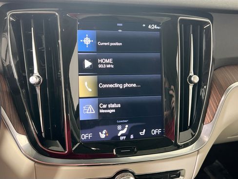 Used 2022 Volvo S60 T8 R-Design Expression w/ Premium Package image 15