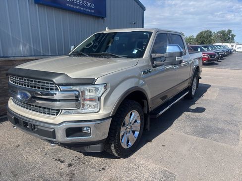 Used 2018 Ford F150 Lariat w/ Equipment Group 502A Luxury AWD/4WD image 2