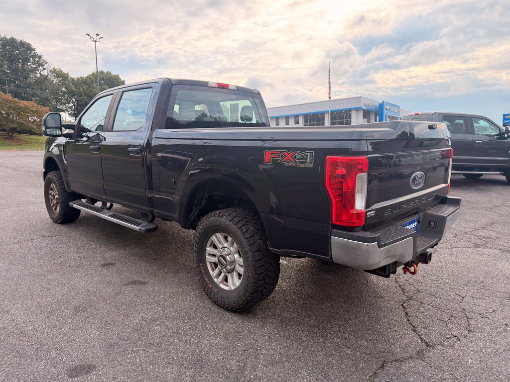 Used 2019 Ford F250 XL w/ STX Appearance Package AWD/4WD image 5