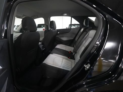 Used 2019 Chevrolet Equinox LS FWD image 15