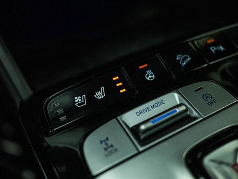 Used 2022 Hyundai Tucson Limited image 23