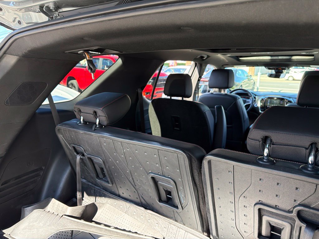 Used 2023 Chevrolet Traverse RS w/ LPO, Floor Liner Package AWD/4WD image 10