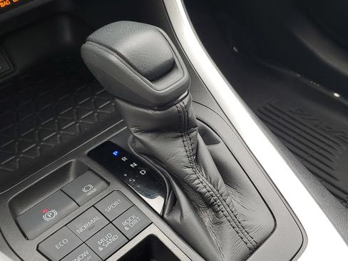 Certified 2023 Toyota RAV4 LE AWD/4WD image 30
