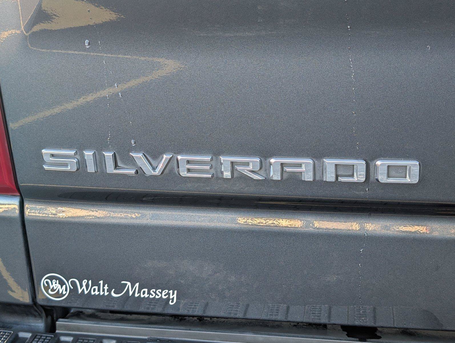 Used 2022 Chevrolet Silverado 1500 Custom w/ Safety Confidence Package RWD image 6