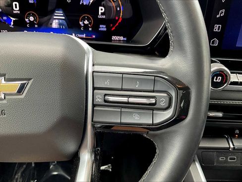 Used 2024 Chevrolet Colorado LT w/ LT Convenience Package image 18