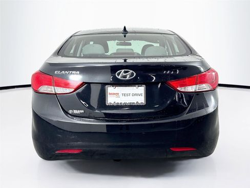 Used 2013 Hyundai Elantra GLS image 11