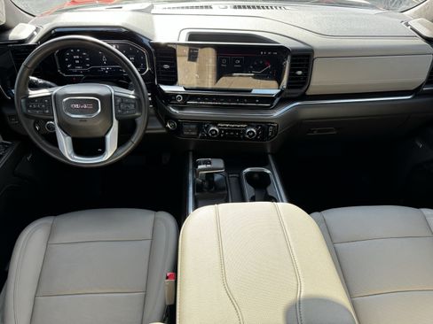 Used 2023 GMC Sierra 1500 SLT w/ SLT Premium Package AWD/4WD image 10