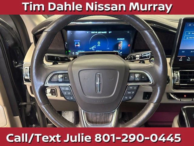 Used 2022 Lincoln Navigator Reserve AWD/4WD image 23