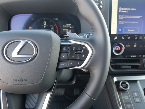 Certified 2026 Lexus GX 550 w/ Accessory Package (2T) image 27