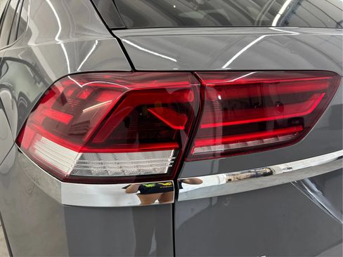 Used 2021 Volkswagen Atlas Cross Sport SEL Premium AWD/4WD image 33